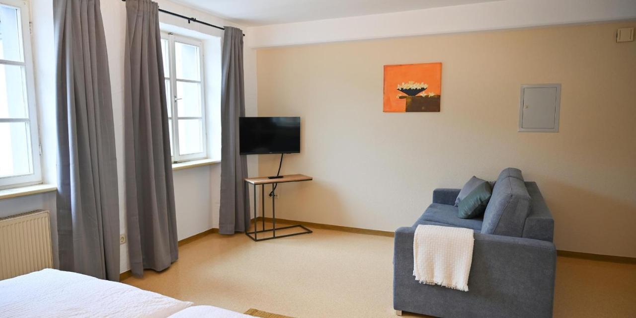 Intour Apartment