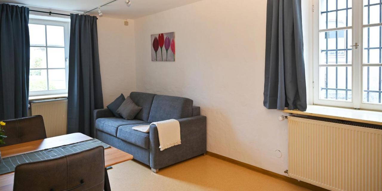 Intour Apartment