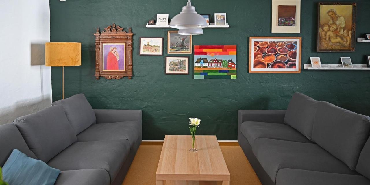 Apartment Intour