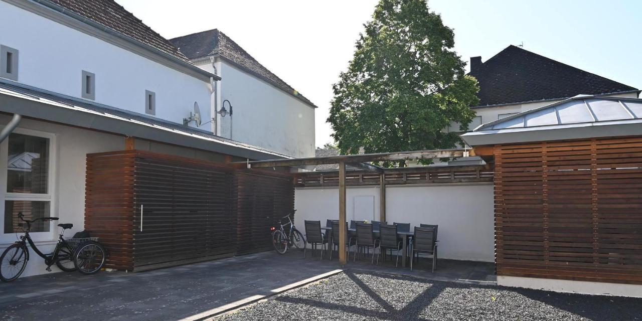 Intour Apartment *